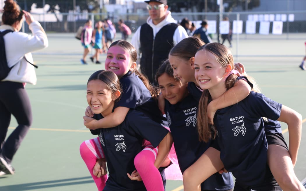 Puni Reo Poitarawhiti is New Zealands largest te reo Māori only netball tournament, bringing together kura kaupapa Māori and mainstream schools from across Tāmaki Makaurau and Te Tai Tokerau.