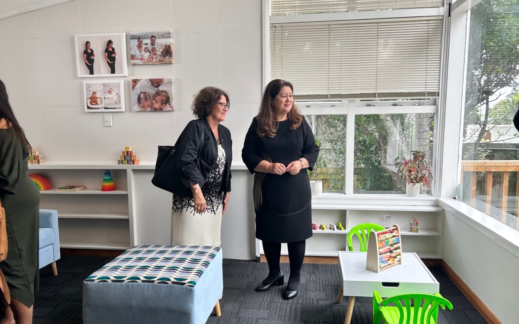 Governor General Dame Cindy Kiro (right) and Professor Bev Lawton (Te Tātai Hauora o Hine director) in one of the rooms of the hub, there are children's sized table and chairs in the foreground.