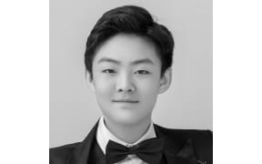 Thumbnail headshot of Leo Liu, finalist at the 2023 Lewis Eady National Junior Piano Competition