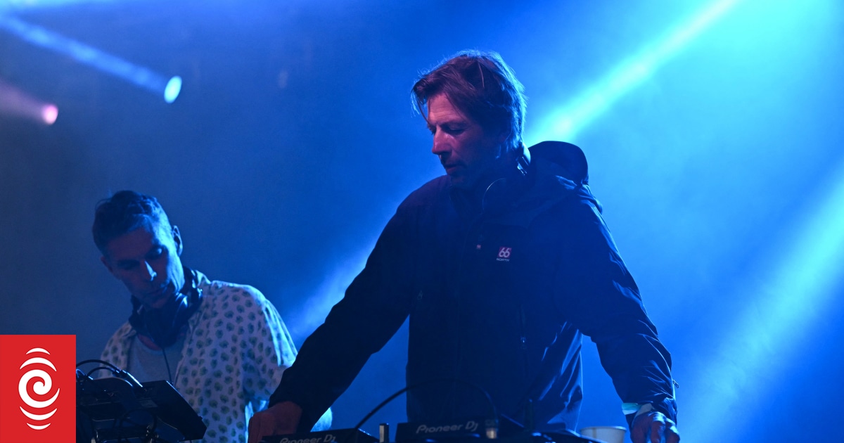 Gwiazda Groove Armada wnosi nowe życie na farmę Jeremy’ego Clarksona