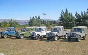 Trademe Landrover auction https://www.trademe.co.nz/motors/used-cars/land-rover/auction-2330178774.htm