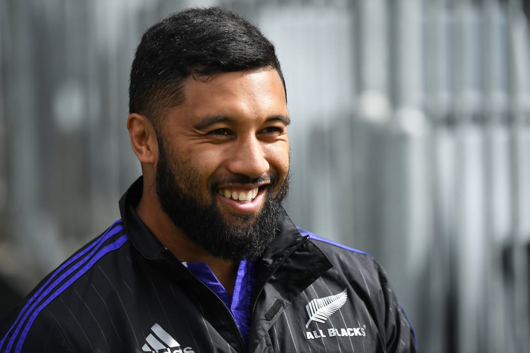 Lima Sopoaga