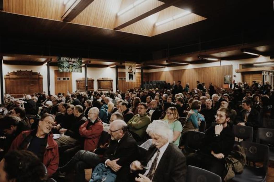 A photo posted to Twitter by the Green Party shows last night's meeting in Wellington.