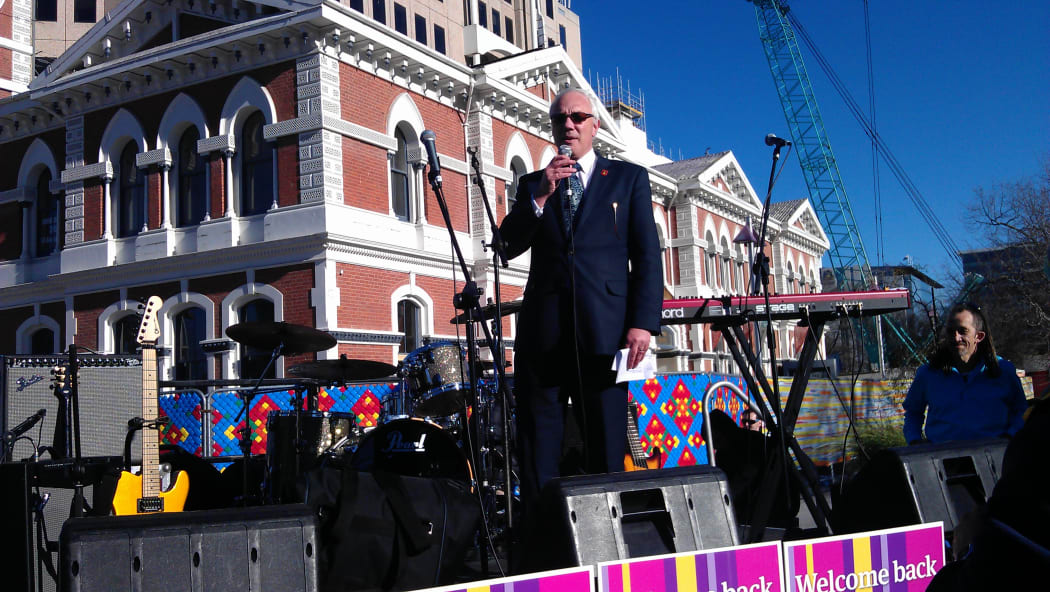 Mayor Bob Parker welcomes the public back to Cathedral Square.