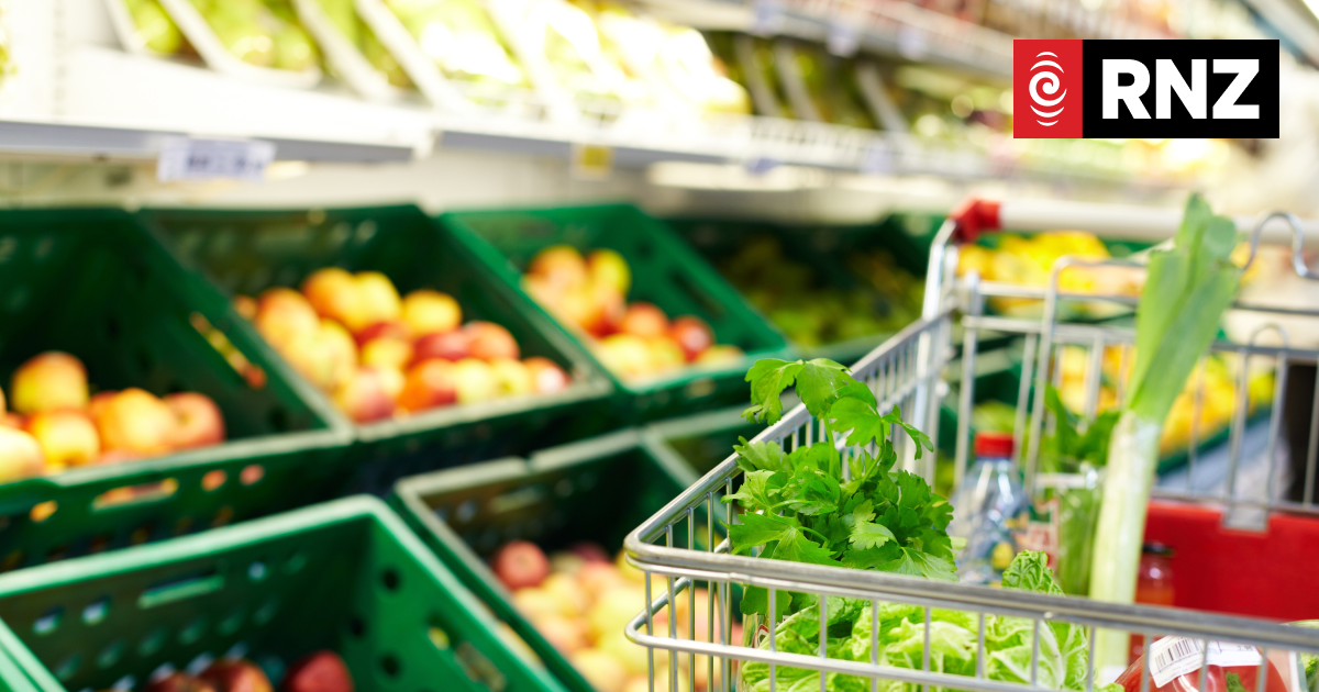 Fruit and vege prices drop, but shoppers still feel the pain - Vimarsana News