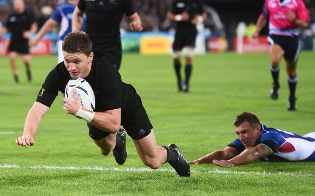 Beauden Barrett scores against Namibia RWC2015