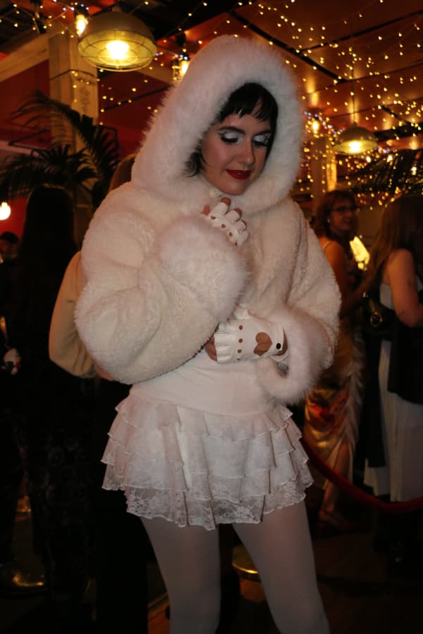 Princess Chelsea assembled a figure skating look with various pieces from the internet.