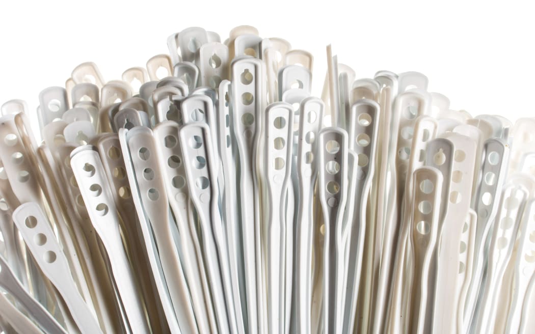 Plastic cotton buds, drink-stirrers and meat trays are among single-use plastics banned from sale or manufacture in New Zealand, from 1 October, 2022.