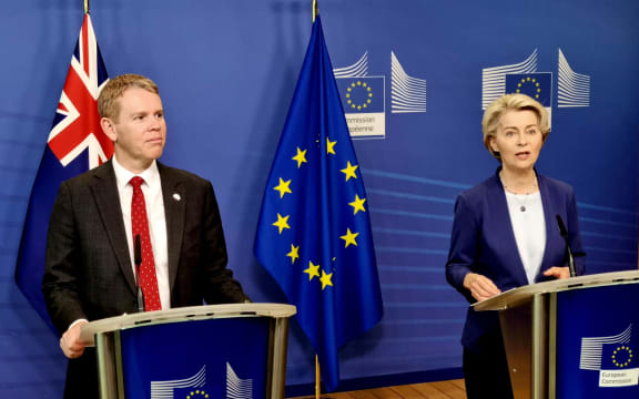 Prime Minister Chris Hipkins and European Commission President Ursula von der Leyen in Brussels, 10 July 2023. A NZ-EU Free Trade Agreement has been signed a year after being agreed.