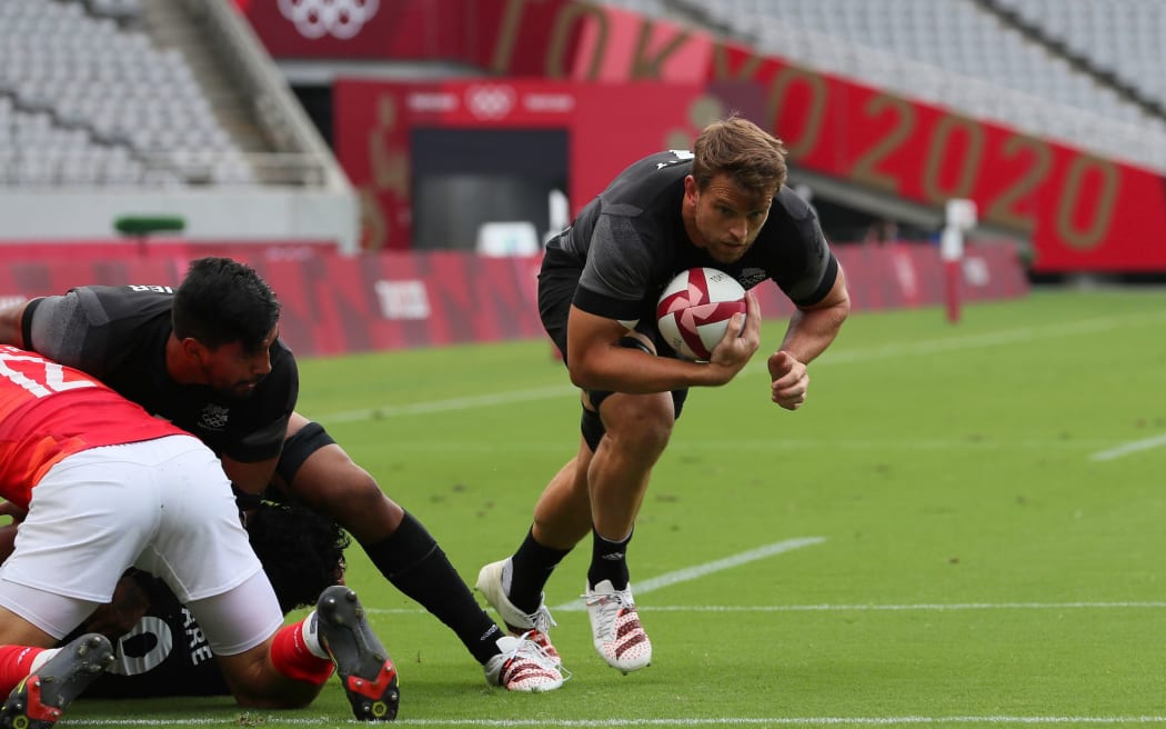 Scott Curry scores the first try of the match during New Zealand v Great Briten, Tokyo 2020 Olympic Games Rugby Men's Semi Final match at Tokyo Stadium, Tokyo, Japan on Manday 28th July 2021.
Mandatory credit: @ Kenji Demura / www.photosport.nz