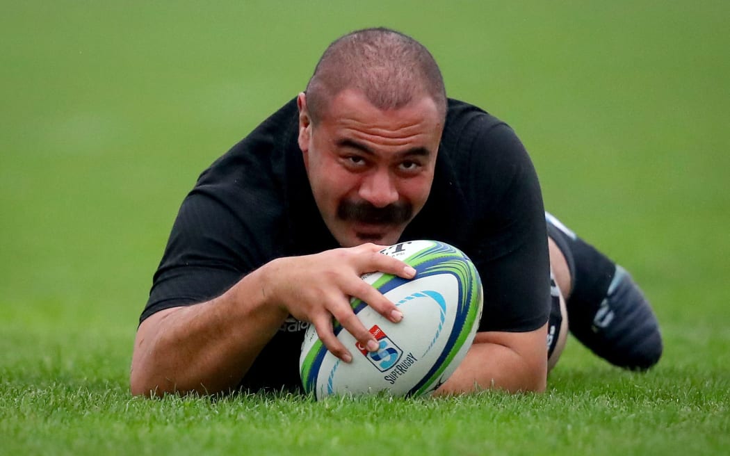 Karl Tu/inukuafe at All Blacks training.
