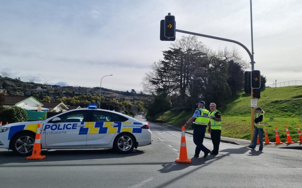 Police at the intersection of Waimea Road and Motueka St.