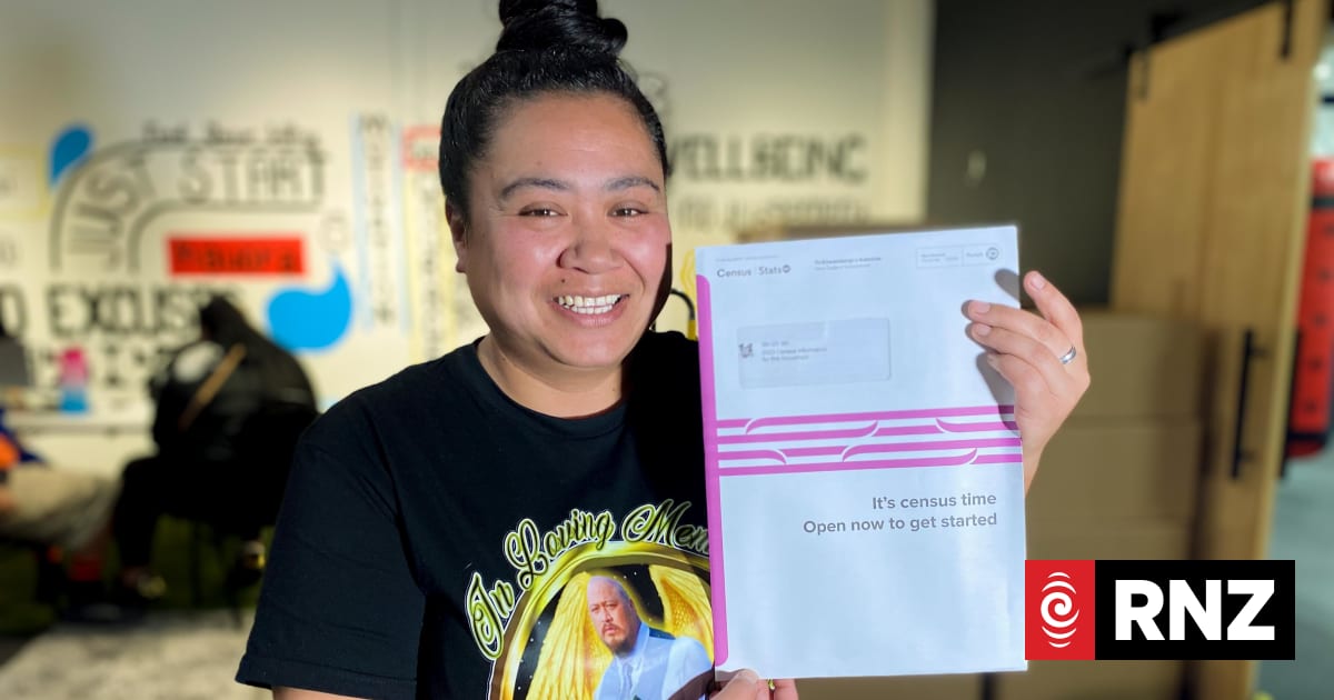 'Be accountable' - Last-minute dash to complete census forms | RNZ