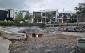 The sinkhole created when a sewer line in the Auckland suburb of Parnell collapsed in September 2023.