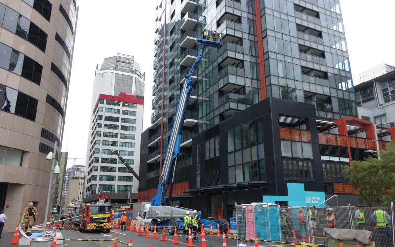Arson suspected in high-rise incident | RNZ