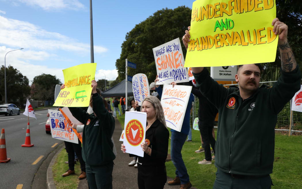 First Union and New Zealand Ambulance Association ambulance officers rallying in Auckland.